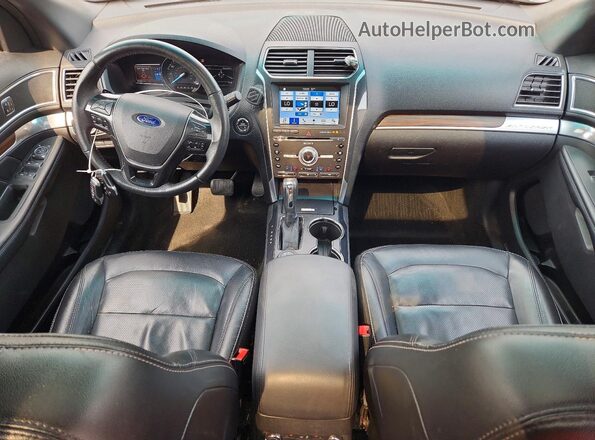 1FM5K8F80HGA95587 2017 FORD EXPLORER White Dashboard view