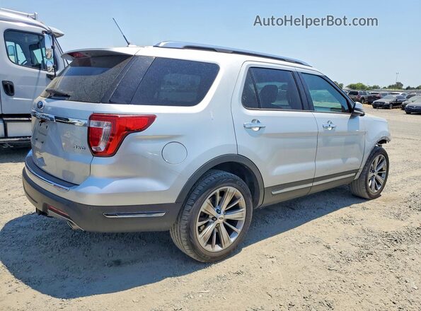 1FM5K8F80JGC16673 2018 FORD EXPLORER Silver Trasero derecho