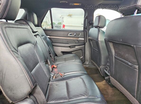 1FM5K8F81GGA10612 2016 FORD EXPLORER Black Вид задньої частини салону