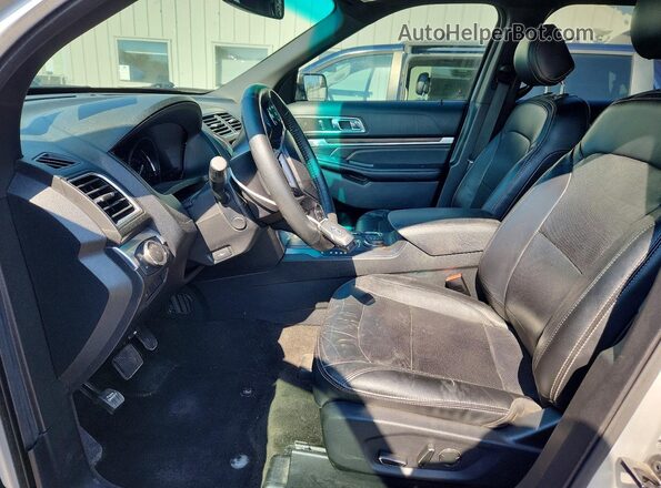 1FM5K8F86GGA53133 2016 FORD EXPLORER Silver Front interior view
