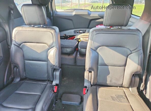 1FM5K8F87JGC13169 2018 FORD EXPLORER White Вид задніх сидінь