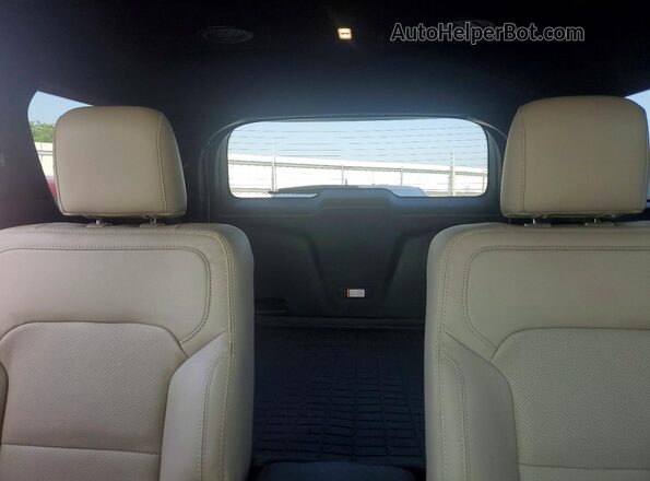 1FM5K8F89KGA70677 2019 FORD EXPLORER White Widok tylnych siedzeń