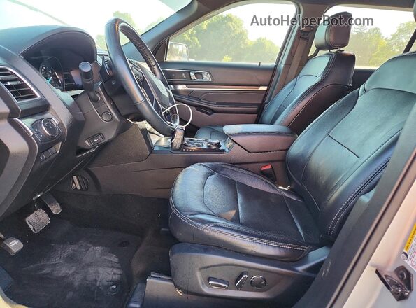 1FM5K8F8XHGC93285 2017 FORD EXPLORER Silver Vista interior delantera