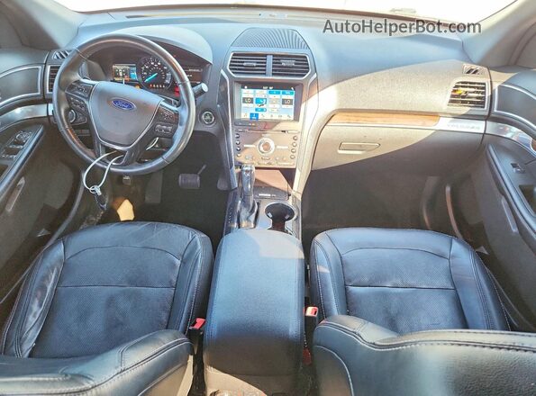 1FM5K8F8XHGC93285 2017 FORD EXPLORER Silver Vista del salpicadero