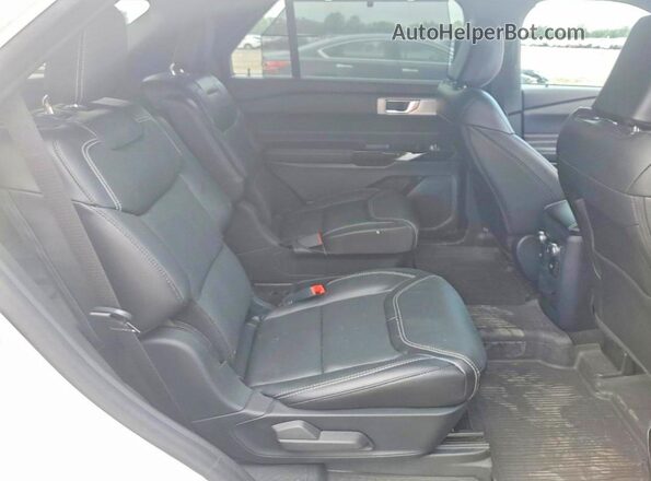 1FM5K8GC3MGC41395 2021 FORD EXPLORER White Rear interior view