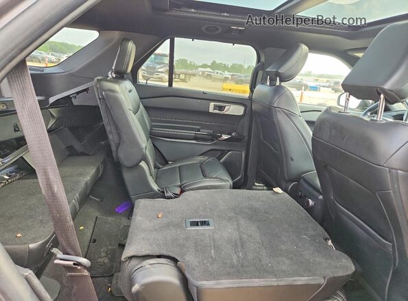 1FM5K8GC6MGC48986 2021 FORD EXPLORER Gray Widok wnętrza z tyłu