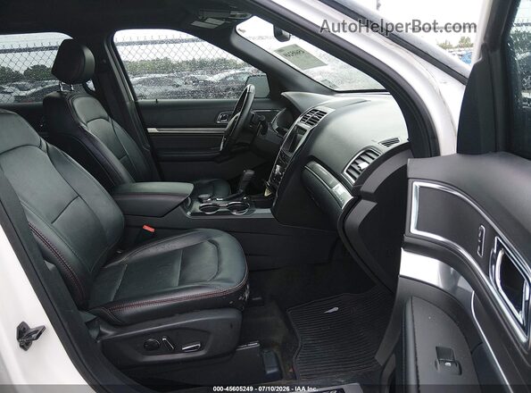 1FM5K8GT0HGA45890 2017 FORD EXPLORER Белый Вид салона спереди