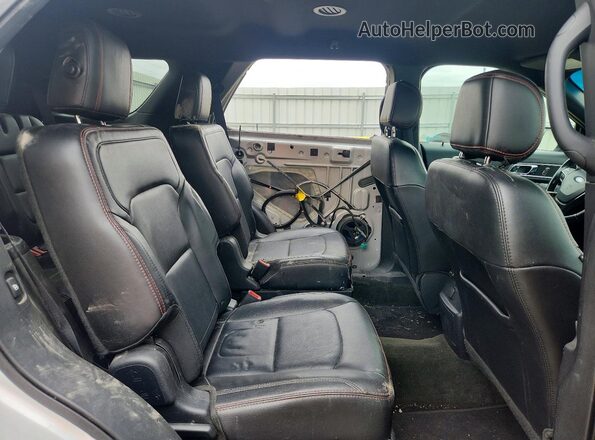 1FM5K8GT2HGC54628 2017 FORD EXPLORER Silver Вид задньої частини салону