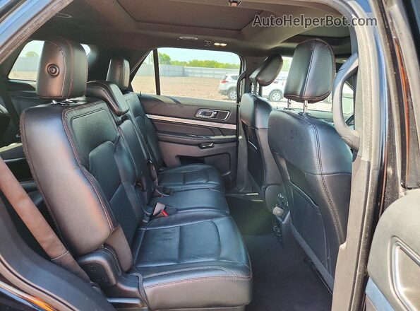 1FM5K8GT2JGC68843 2018 FORD EXPLORER Черный Вид задней части салона