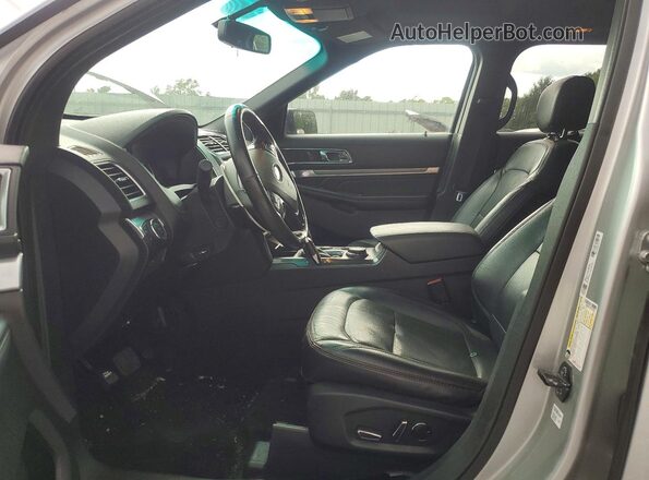 1FM5K8GT5HGA22024 2017 FORD EXPLORER Серебряный Вид салона спереди