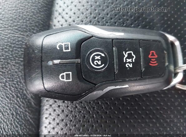 1FM5K8GT6GGC21663 2016 FORD EXPLORER Белый Вид панели приборов