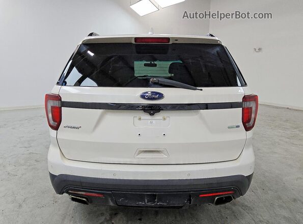1FM5K8GT9GGC52809 2016 FORD EXPLORER Белый Вид сзади