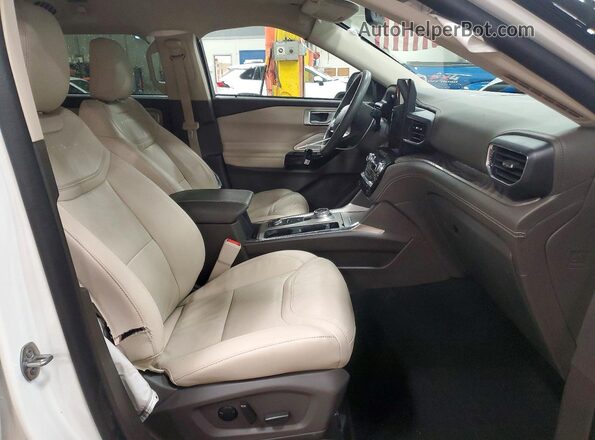 1FM5K8HC2PGA28893 2023 FORD EXPLORER White Vista interior delantera