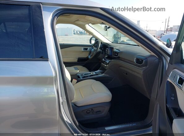 1FM5K8HCXMGA16499 2021 FORD EXPLORER Silver Front interior view