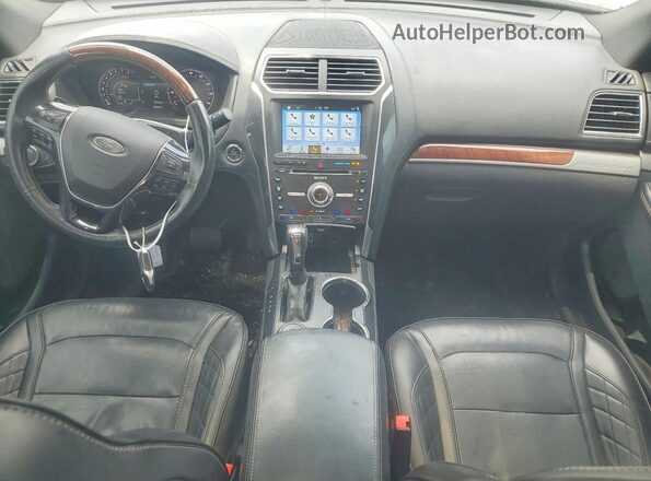 1FM5K8HT3HGC22432 2017 FORD EXPLORER Белый Вид панели приборов