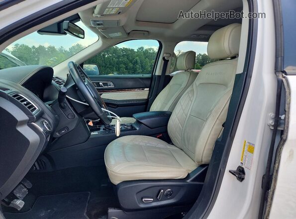 1FM5K8HT6HGD87018 2017 FORD EXPLORER Белый Вид салона спереди