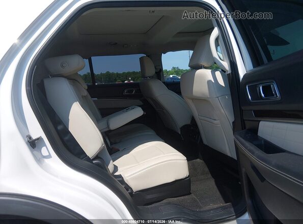 1FM5K8HT7JGC24030 2018 FORD EXPLORER White VIN sticker view