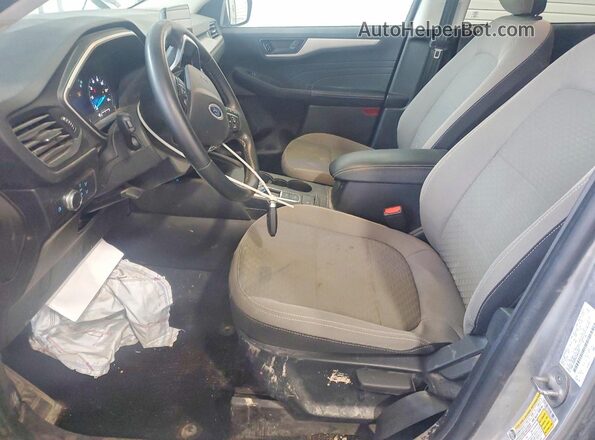 1FMCU0BZ8NUB46008 2022 FORD ESCAPE Серебряный Вид салона спереди