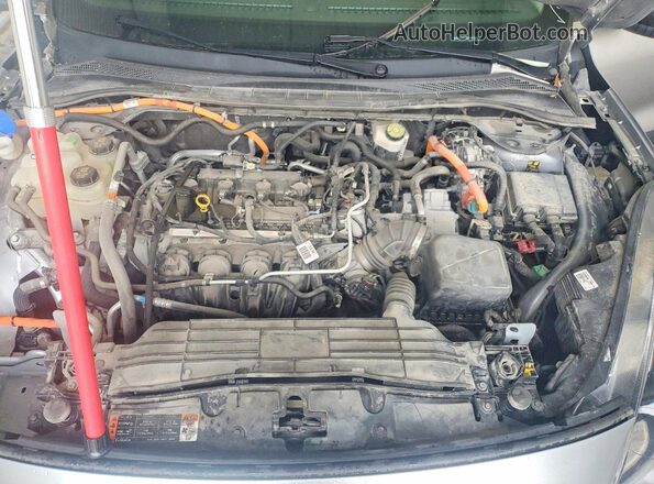 1FMCU0BZ8NUB46008 2022 FORD ESCAPE Серебряный Вид задней части салона