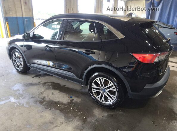 1FMCU0CZXMUA70031 2021 FORD ESCAPE Черный Задняя левая четверть