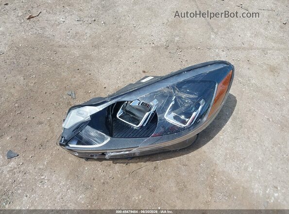 1FMCU0F64NUB52520 2022 FORD ESCAPE Black ხელსაწყოთა პანელის ხედი