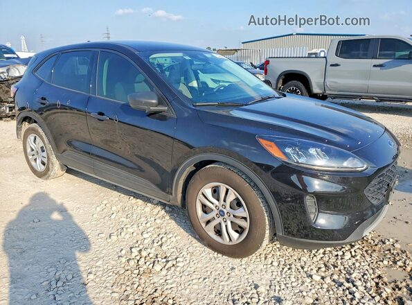 1FMCU0F68MUA45520 2021 FORD ESCAPE Черный Передняя правая четверть
