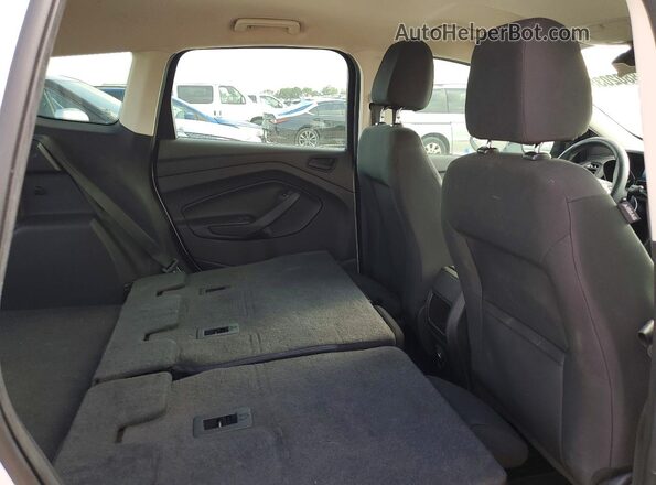 1FMCU0F70GUC41500 2016 FORD ESCAPE White Widok wnętrza z tyłu