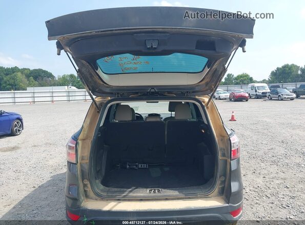 1FMCU0F70HUA99084 2017 FORD ESCAPE Gray Widok zestawu wskaźników