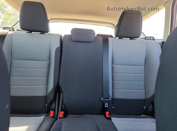 1FMCU0F70JUC62869 2018 FORD ESCAPE Белый Вид задних сидений