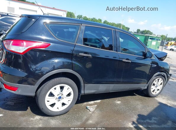 1FMCU0F71GUC50853 2016 FORD ESCAPE Черный Вид задней части салона