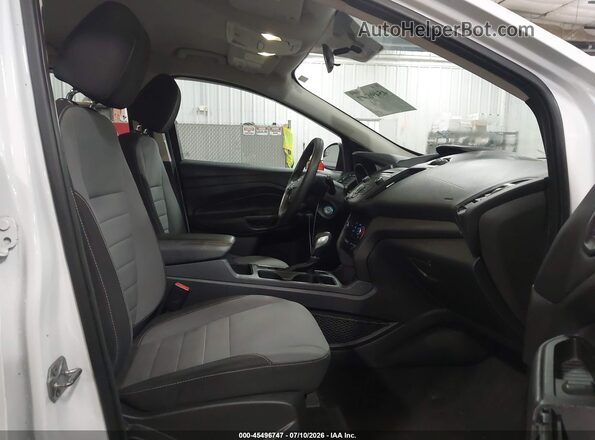 1FMCU0F71HUA89602 2017 FORD ESCAPE White Front interior view