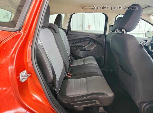 1FMCU0F71KUA05303 2019 FORD ESCAPE Orange უკანა სალონის ხედი