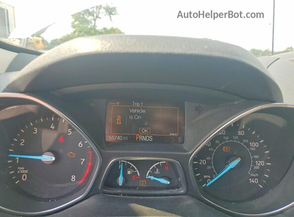 1FMCU0F71KUC26304 2019 FORD ESCAPE White Widok zestawu wskaźników