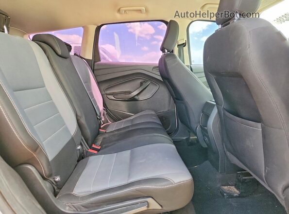 1FMCU0F72JUB13105 2018 FORD ESCAPE White უკანა სავარძლების ხედი