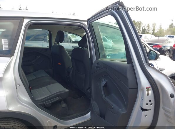 1FMCU0F72JUB14996 2018 FORD ESCAPE Silver Widok naklejki z numerem VIN