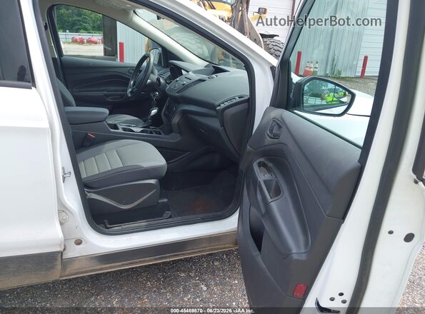1FMCU0F72JUD08380 2018 FORD ESCAPE White წინა სალონის ხედი