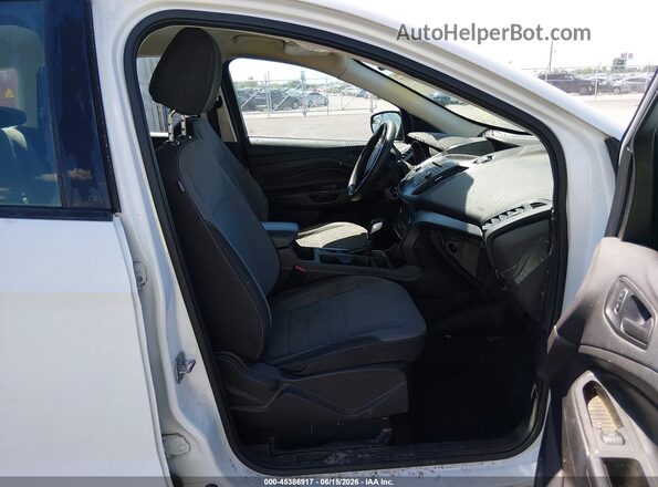 1FMCU0F73HUC79319 2017 FORD ESCAPE White წინა სალონის ხედი