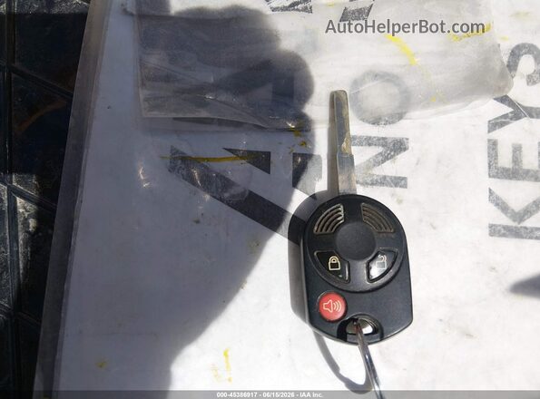 1FMCU0F73HUC79319 2017 FORD ESCAPE White წინა პანელის ხედი