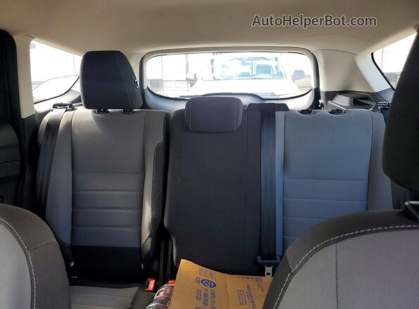 1FMCU0F73HUD07779 2017 FORD ESCAPE Gray Vista de los asientos traseros