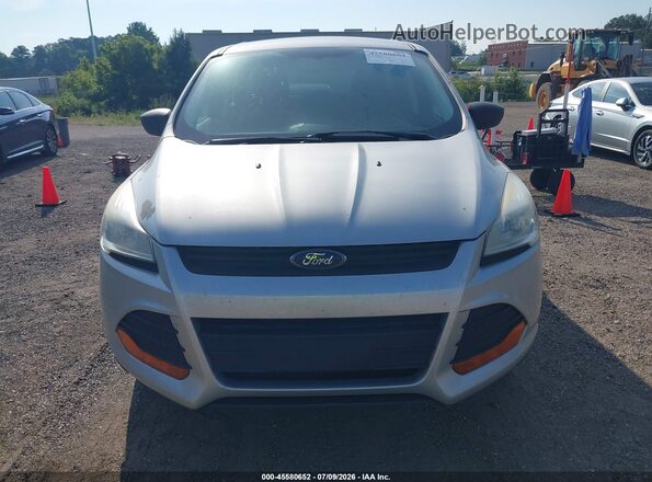 1FMCU0F74GUC18690 2016 FORD ESCAPE Серебряный Вид спереди