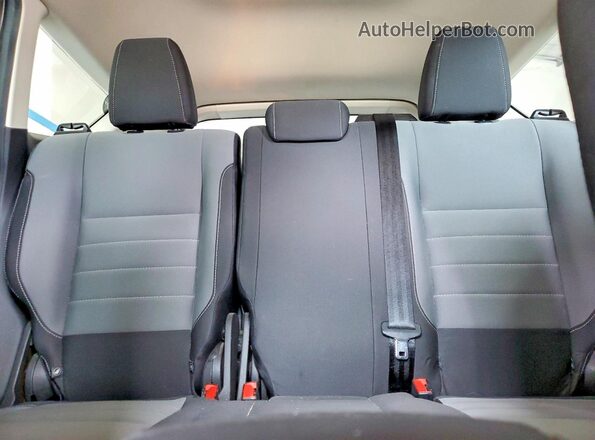 1FMCU0F74JUC26585 2018 FORD ESCAPE Silver Rear seats view