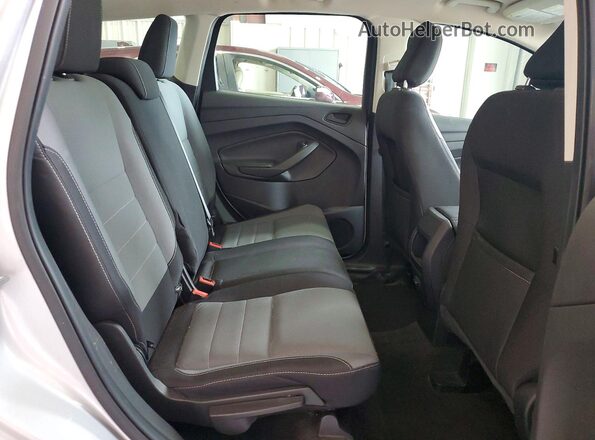 1FMCU0F74JUC26585 2018 FORD ESCAPE Silver Rear interior view