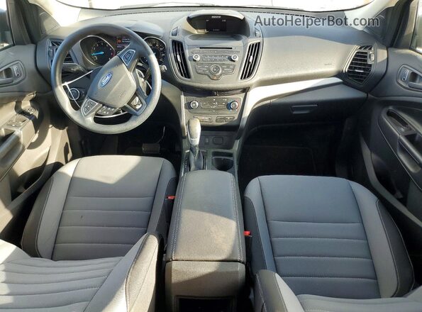 1FMCU0F75HUB66343 2017 FORD ESCAPE Silver წინა პანელის ხედი