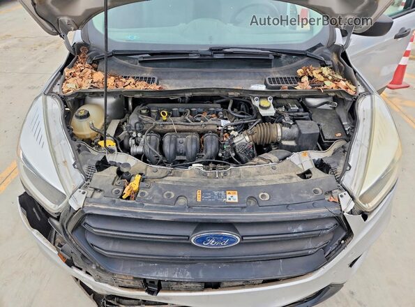 1FMCU0F75HUE90442 2017 FORD ESCAPE Silver ძრავის განყოფილების ხედი