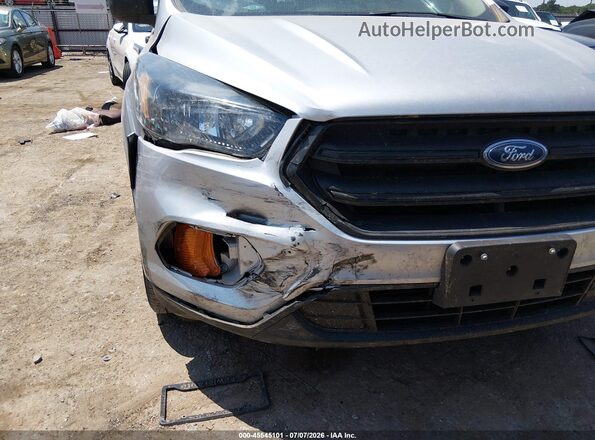 1FMCU0F75JUB24678 2018 FORD ESCAPE Серебряный Вид спереди