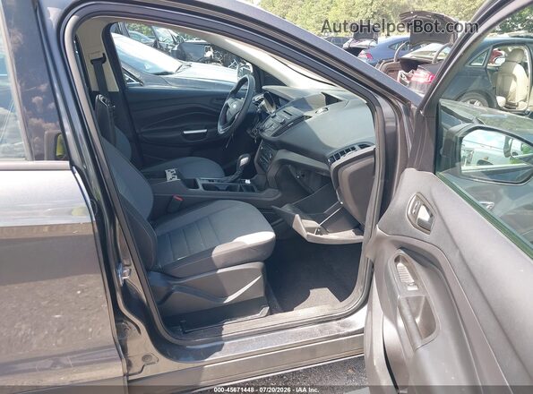 1FMCU0F75JUB67191 2018 FORD ESCAPE Gray Вид салону спереду
