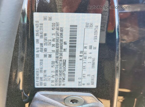 1FMCU0F75JUC88822 2018 FORD ESCAPE Black ძრავის განყოფილების ხედი