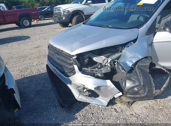 1FMCU0F75KUB32104 2019 FORD ESCAPE Silver Front view