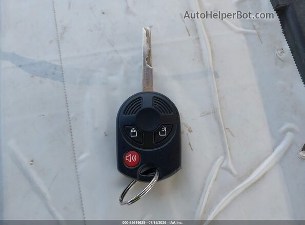 1FMCU0F75KUB38615 2019 FORD ESCAPE White Vista del salpicadero