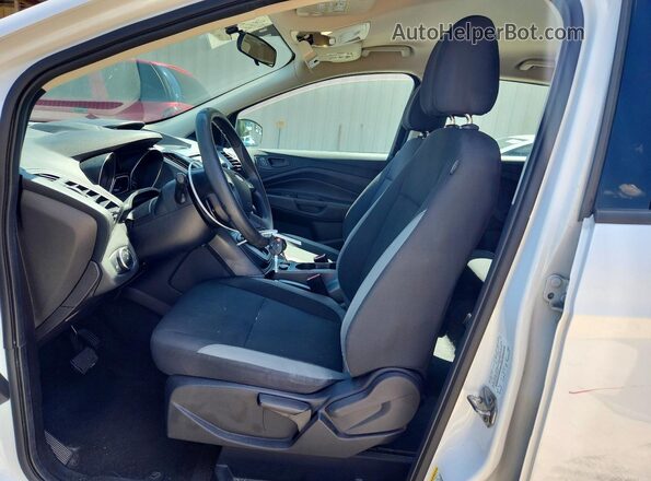 1FMCU0F76GUB44317 2016 FORD ESCAPE White Widok wnętrza z przodu
